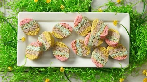layered-peeps-cereal-treats-recipe-today image