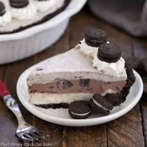 layered-ice-cream-pie-with-chocolate-cookie-crust image