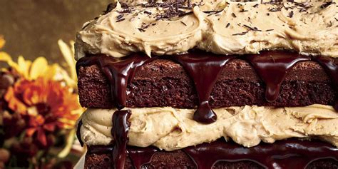 chocolate-fudge-layer-cake-with-caramel image