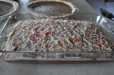 six-easy-amish-cake-recipes-amish-365 image