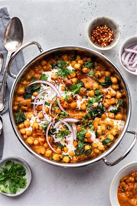 creamy-chickpea-and-spinach-curry-cupful-of-kale image