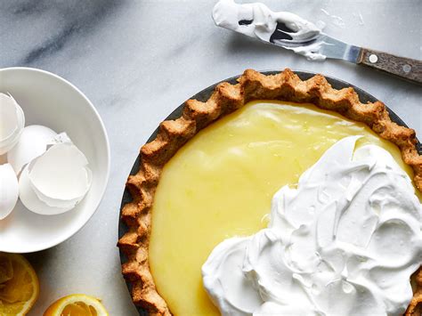 low-fat-lemon-meringue-pie-recipe-cooking-light image