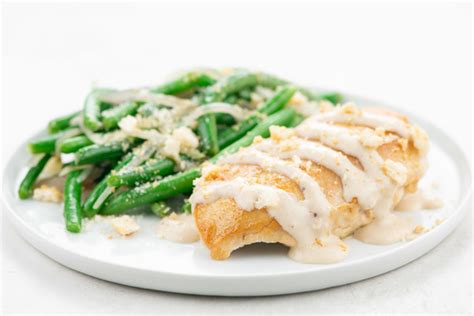 caesar-chicken-with-parmesan-green-beans image