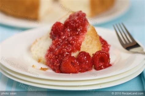 angel-food-cake-raspberries image