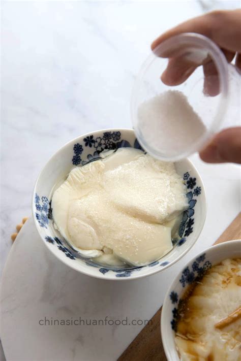 tao-fu-hua-tofu-pudding-china-sichuan-food image