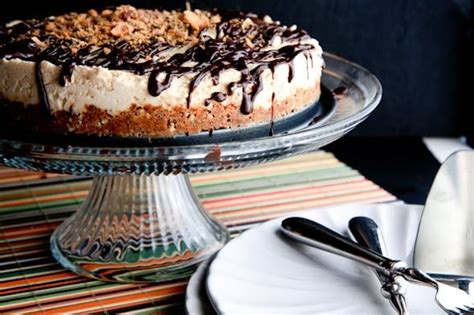 no-bake-butterfinger-and-pretzel-cheesecake-wholefully image