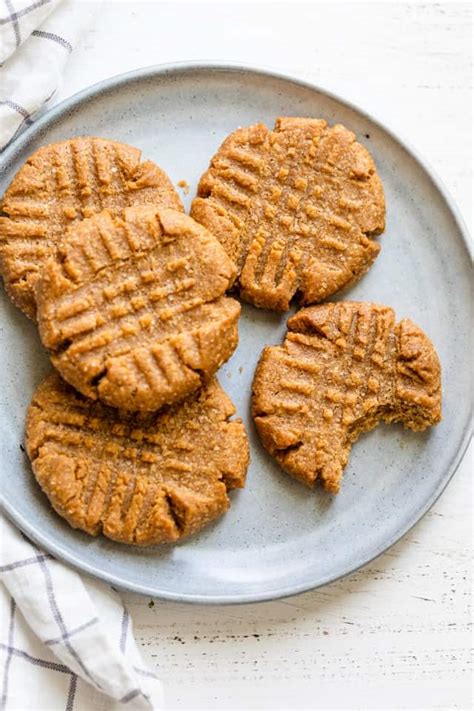 3-ingredient-peanut-butter-cookies-feelgoodfoodie image