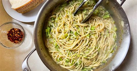 how-to-make-one-pot-pasta-with-practically-any-pasta image
