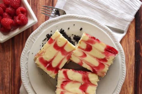 white-chocolate-and-raspberry-cheesecake-bars image