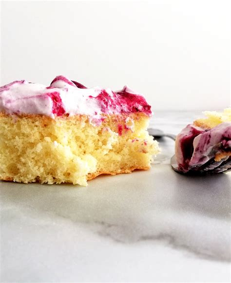 genoise-cake-vanilla-sponge-cake-101-eats-delightful image