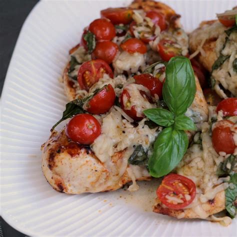 italian-chicken-main-dish image