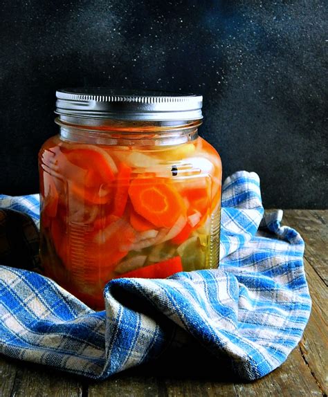 escabeche-mexican-pickled-vegetables image