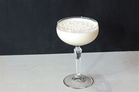 white-christmas-cocktail-the-drink-blog image