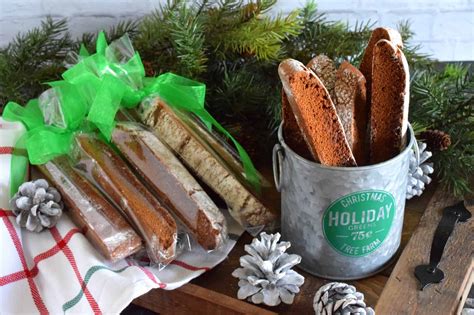 spiced-gingerbread-biscotti-lord-byrons-kitchen image