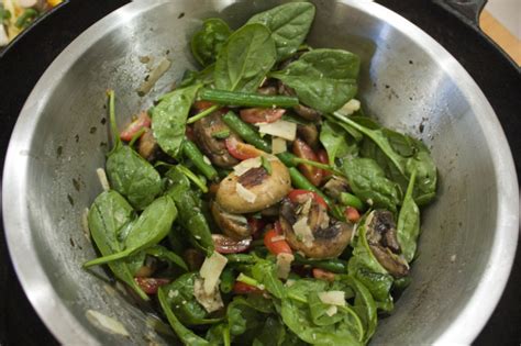 barbecue-bbq-mushroom-and-green-bean-salad image
