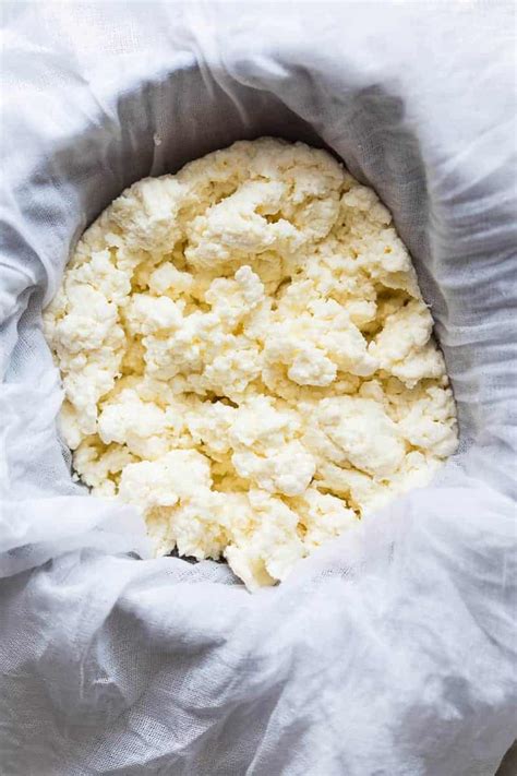 paneer-bhurji-recipe-turmeric-cottage-cheese image