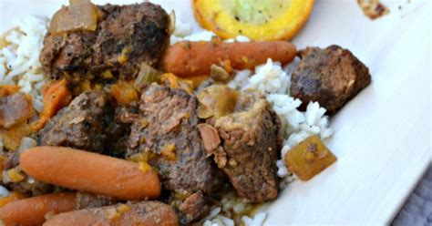 instant-pot-thai-curry-with-beef-brisket-lunch-version image