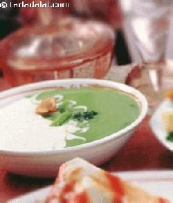 yin-yang-soup-recipe-gourmet-recipes-tarla-dalal image