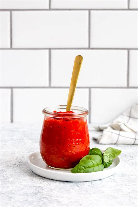 easy-sundried-tomato-jam-darn-good-veggies image