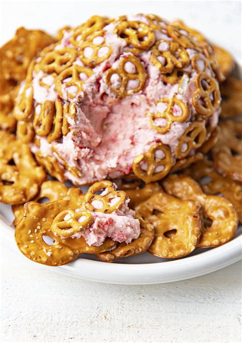 strawberry-pretzel-cheesecake-cheeseball-sweet-recipeas image