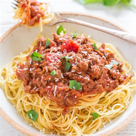 super-easy-spaghetti-recipe-done-in-15-minutes image