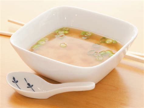 dashi-recipe-japanese-basic-soup-stock-whats4eats image
