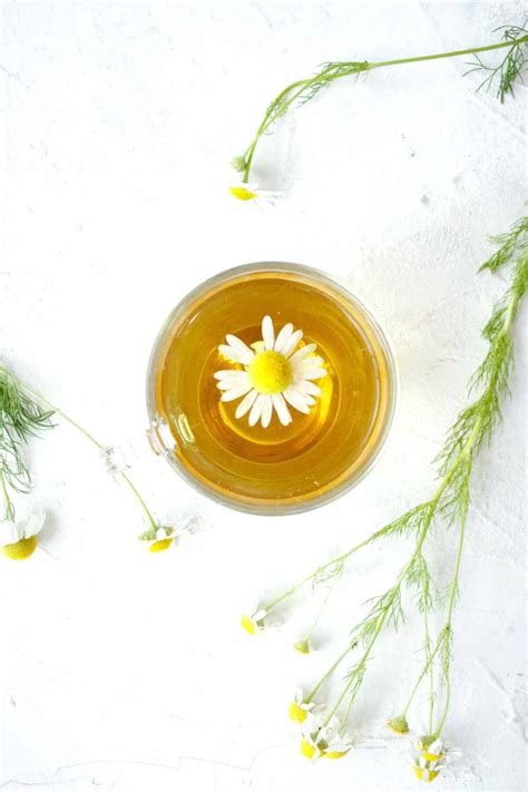 chamomile-tea-hair-rinse-and-its-alterations-for image