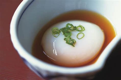 super-simple-onsen-tamago-recipe-温泉卵-the-chef image