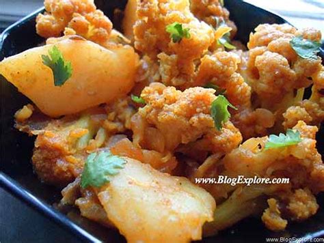 aloo-gobi-potato-and-cauliflower-dry-curry-indian image