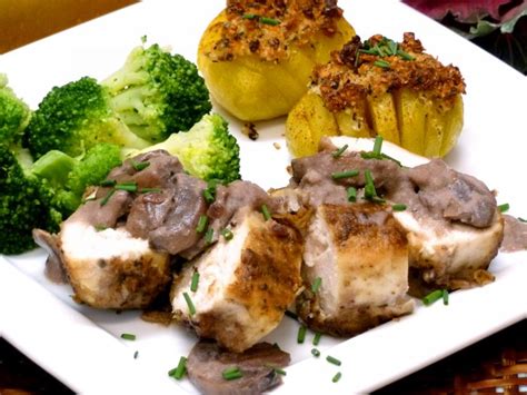merlot-mushroom-chicken-recipe-pegs-home-cooking image