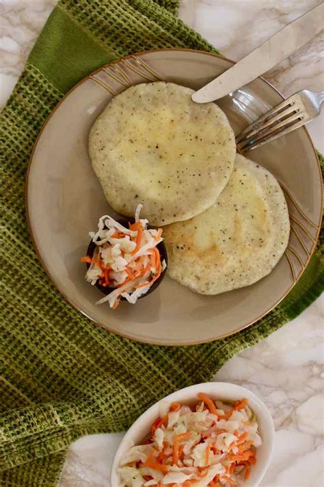 pupusa-traditional-recipe-of-salvadorian-national-dish image
