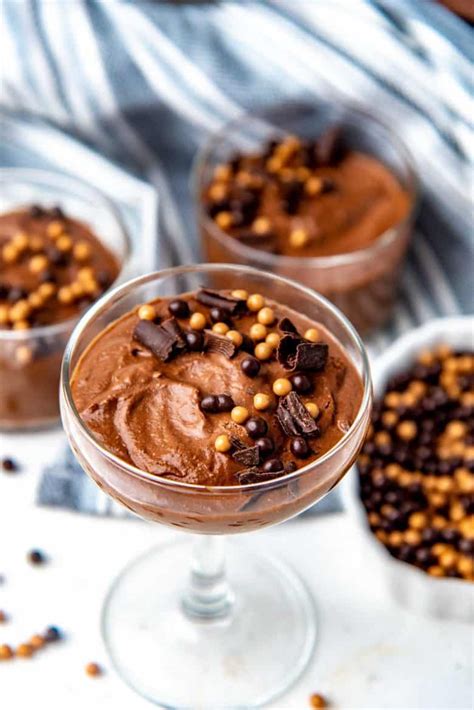 perfect-chocolate-mousse-recipe-the-flavor-bender image