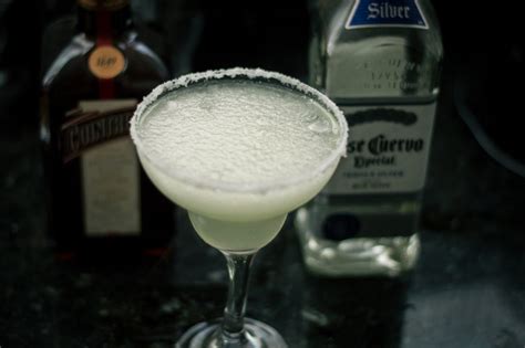 how-to-make-frozen-margaritas-at-home-i-recipe-and image