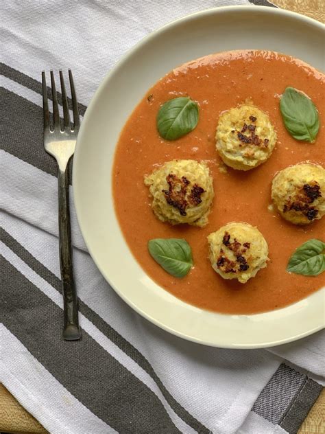 chicken-meatballs-in-spicy-curry-sauce-my-bizzy-kitchen image