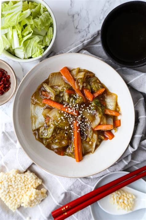 chinese-restaurant-style-stir-fried-napa-cabbage image