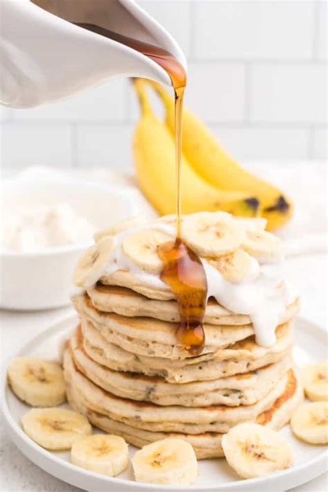 vegan-banana-pancakes-happy-food-healthy-life image