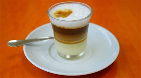 barraquito-coffee-recipe-authentic-canary-islands image