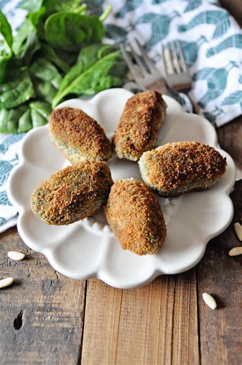 authentic-spanish-croquettes-with-spinach image