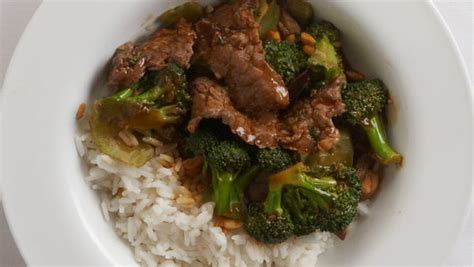 stir-fried-beef-broccoli-with-black-bean-sauce image