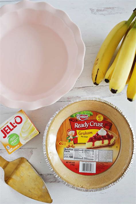 the-best-no-bake-banana-cream-pie-a-beautiful-mess image