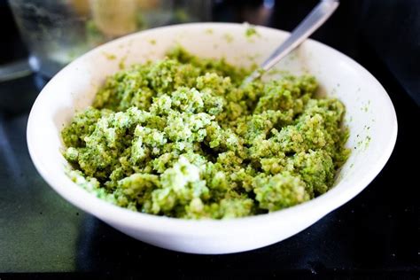 broccoli-quinoa-cakes-feasting-at-home image