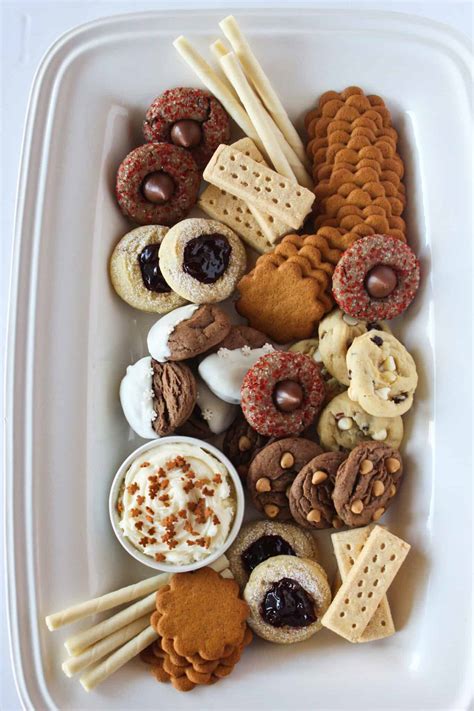 how-to-make-an-easy-holiday-cookie-tray-practically image
