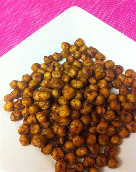 spicy-roasted-chickpeas-eat-yourself-skinny image