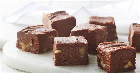 10-best-unsweetened-baking-chocolate-fudge image