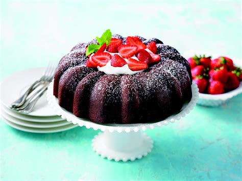 dark-chocolate-pound-cake-burnbrae-farms image