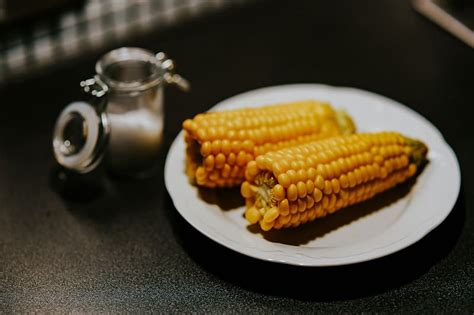 corn-on-the-cob-with-garlic-chives-butter image