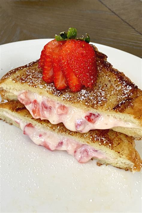 strawberry-cheesecake-stuffed-french-toast image