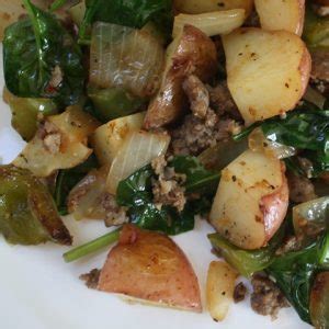 spinach-and-potato-breakfast-hash-barefeet-in-the image