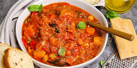 simple-italian-vegetable-and-chickpea-stew image