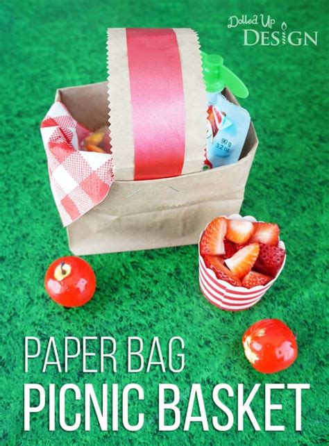 paper-bag-picnic-baskets-tutorial-moms-munchkins image
